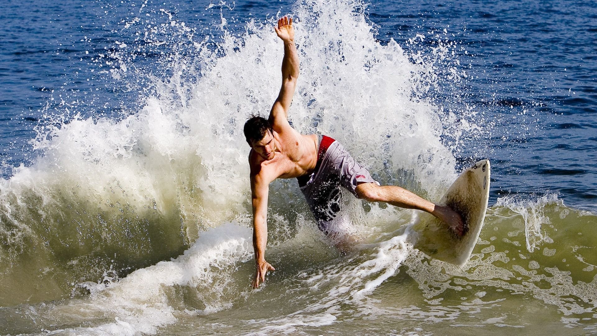 “灵感爆发：NBA顶级花式运球合集”，运球最花哨的nba球员